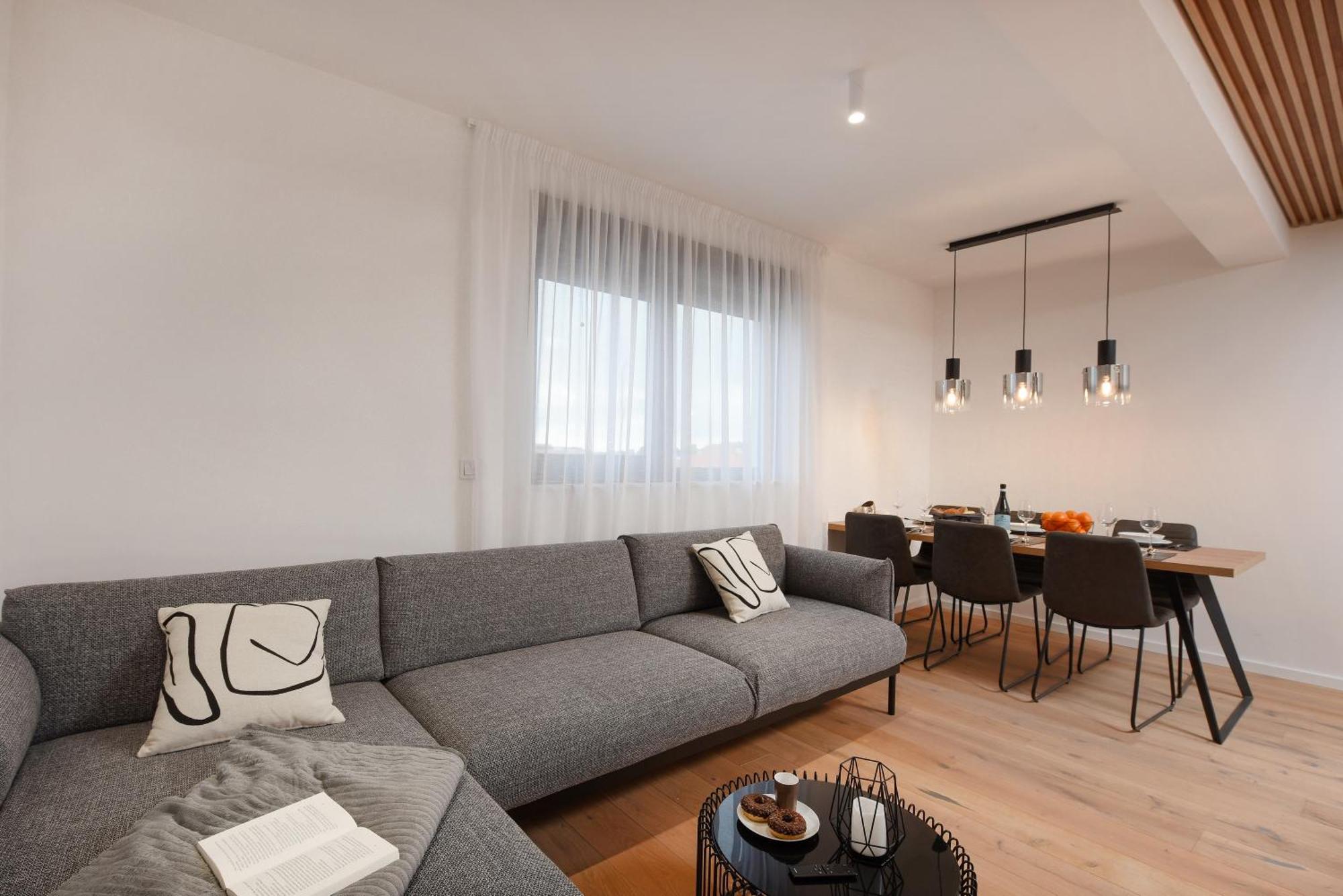 Fux Penthouse Whirlpool Meerblick Zara Esterno foto