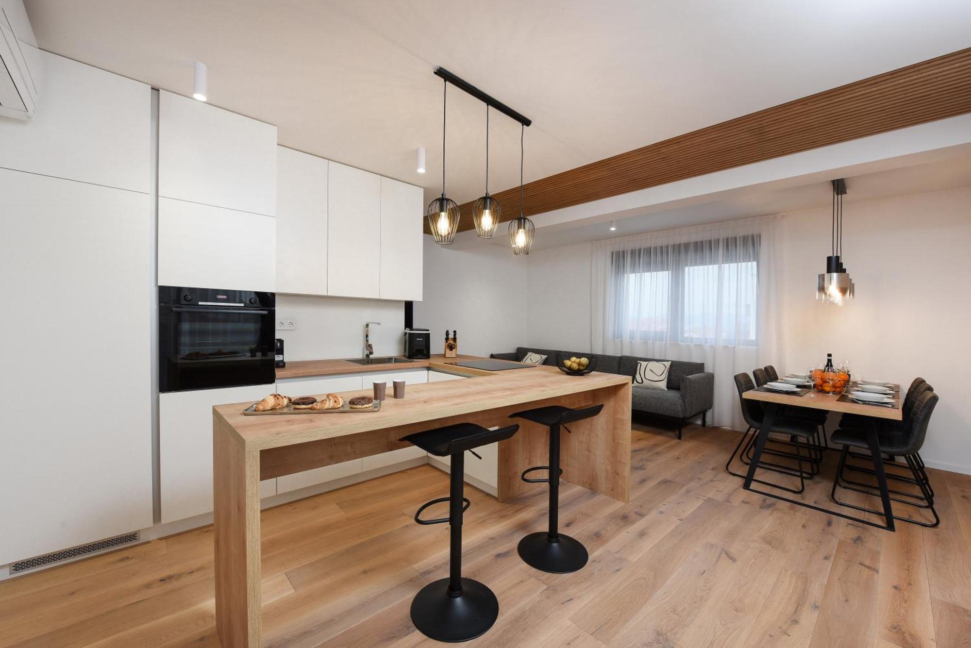 Fux Penthouse Whirlpool Meerblick Zara Esterno foto